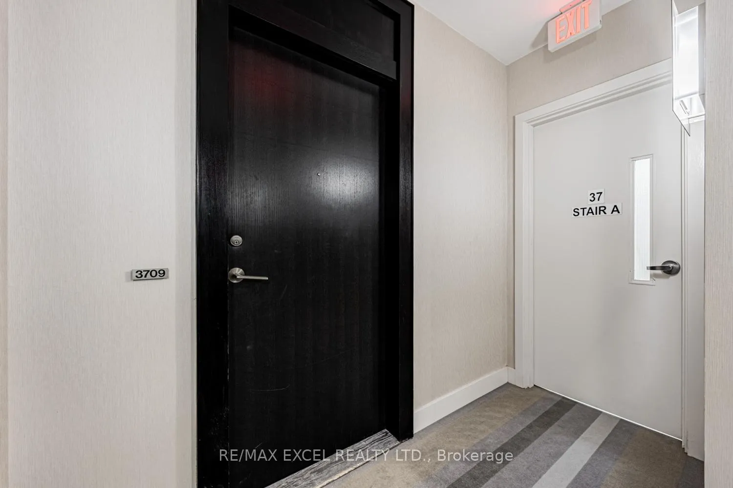 Photo 2 of Unit 3709, 33 Charles Street E, Toronto, Church-Yonge Corridor — HOMEH