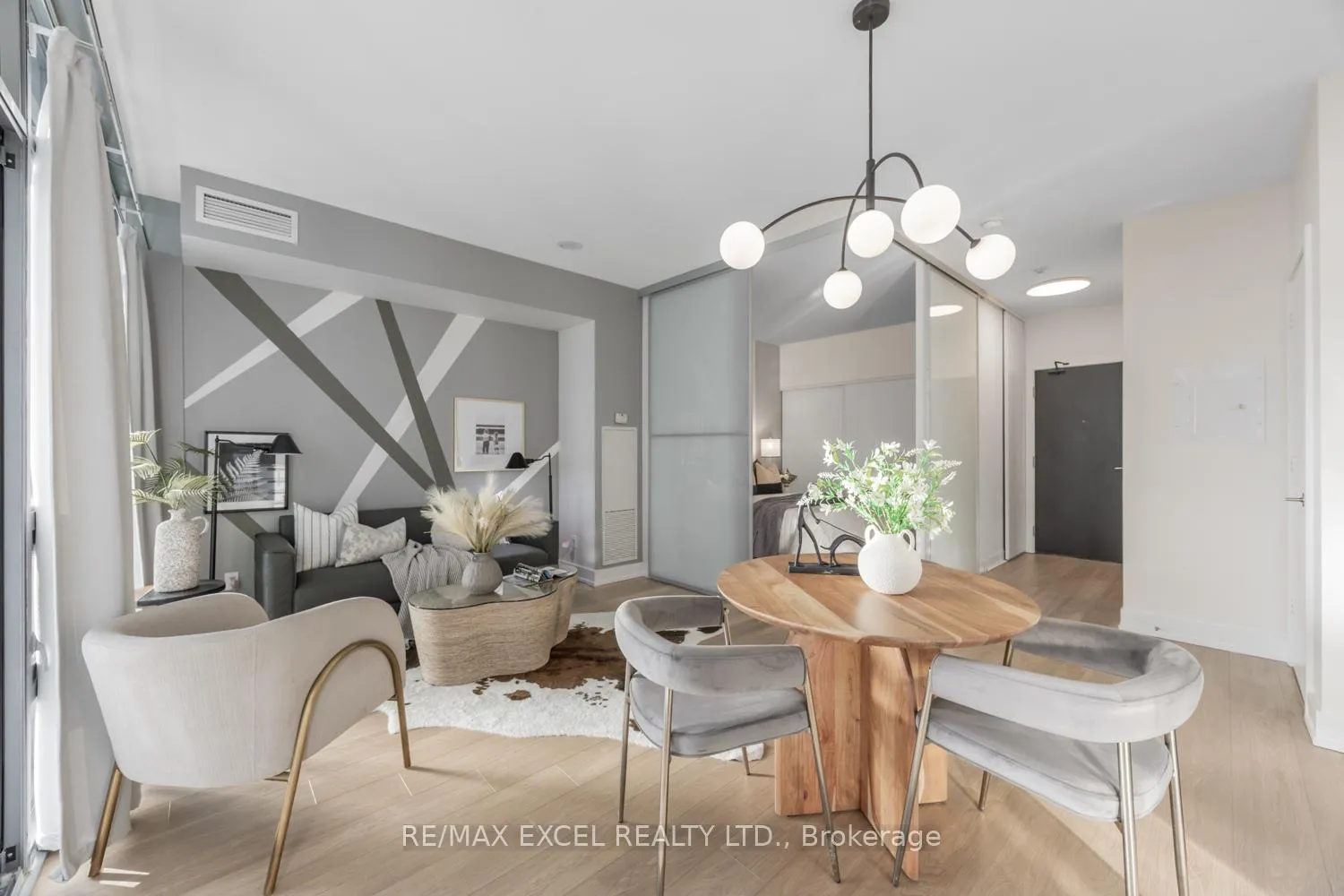 Photo 13 of Unit 3709, 33 Charles Street E, Toronto, Church-Yonge Corridor — HOMEH