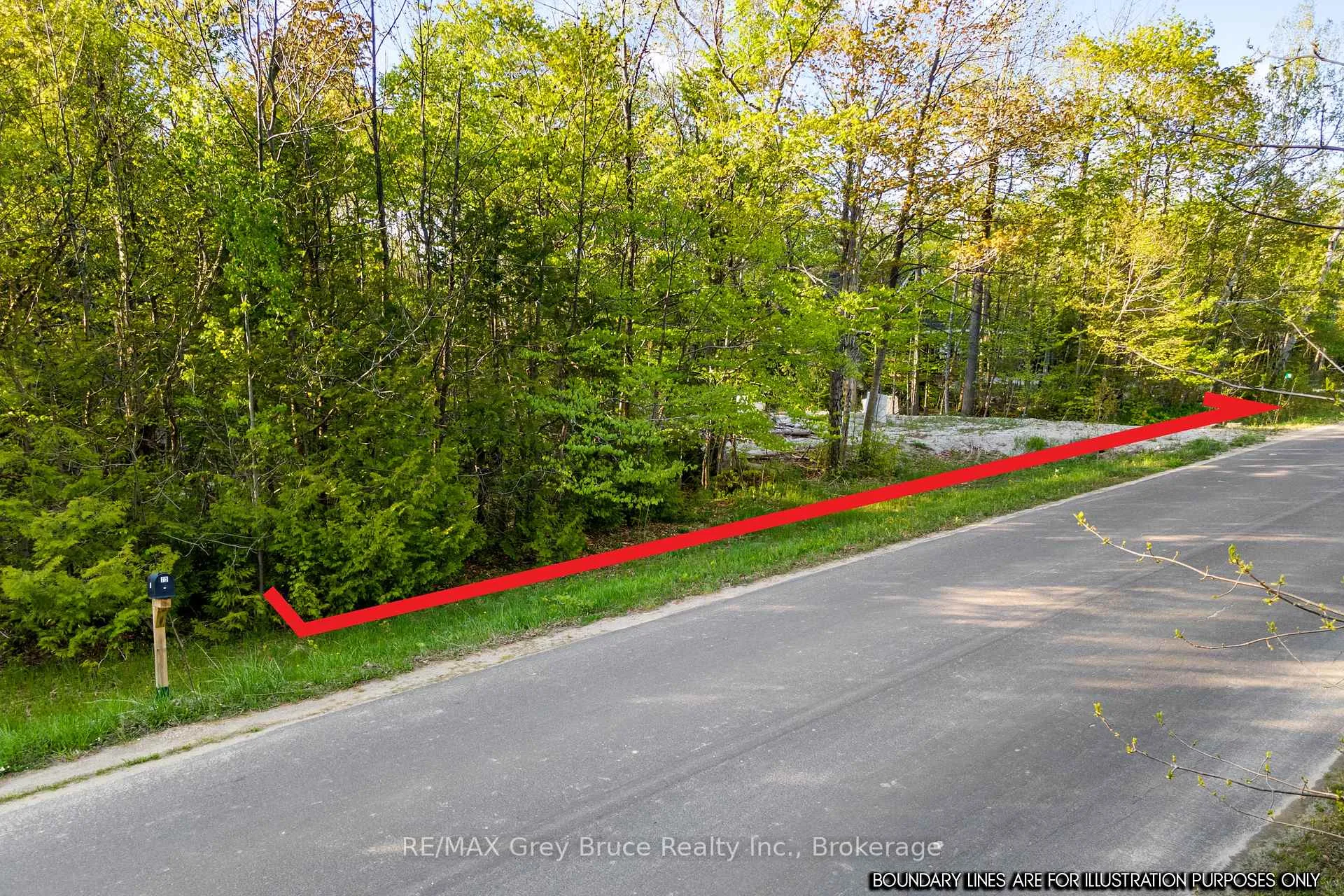 Photo 3 of 71 Maple Drive, Northern Bruce Peninsula — HOMEH