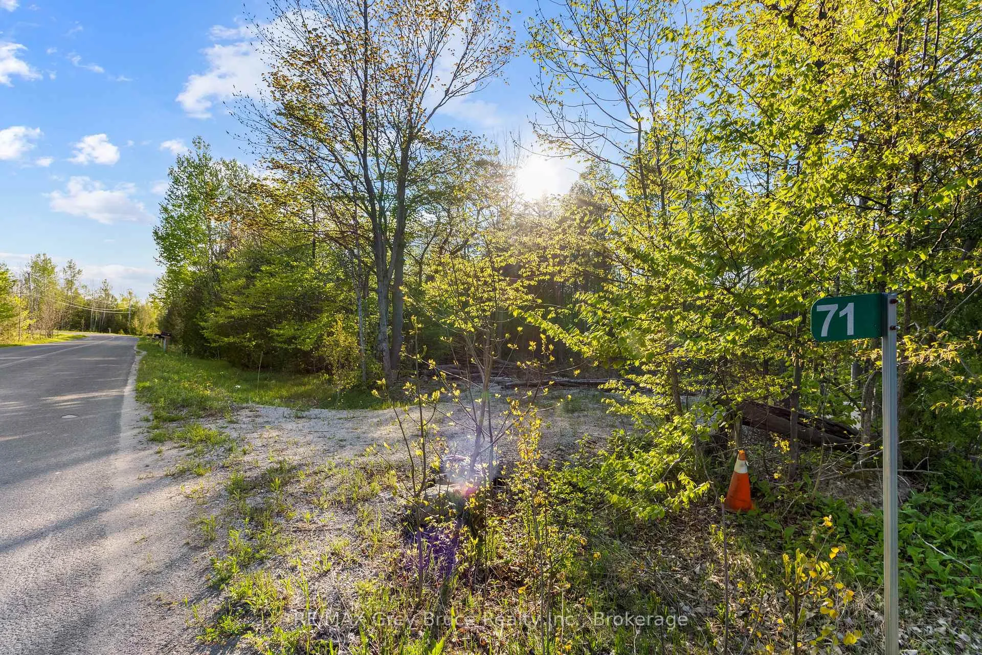 Photo 6 of 71 Maple Drive, Northern Bruce Peninsula — HOMEH