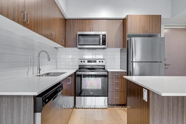 Photo 11 of Unit 1015, 58 Lakeside Terrace, Barrie, Little Lake — HOMEH