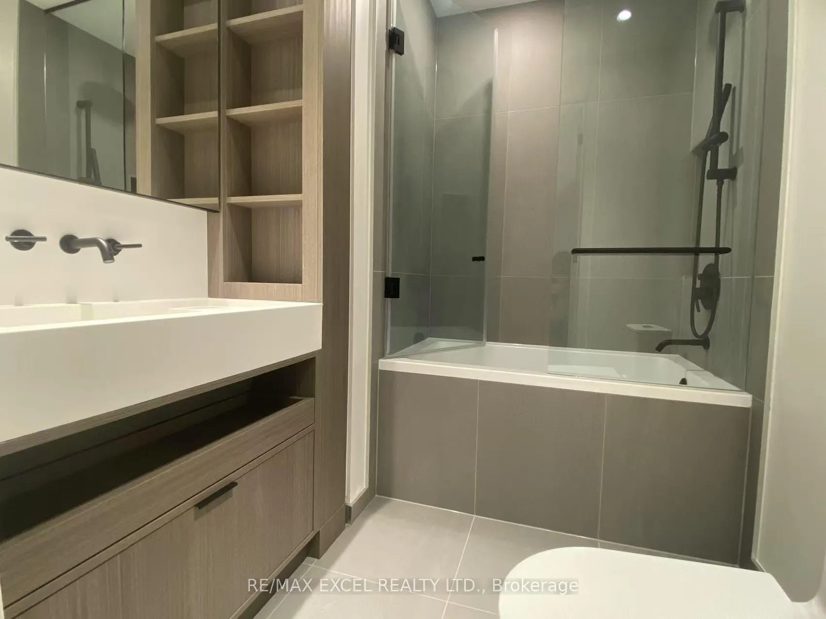 Photo 4 of Unit 2803, 55 Charles Street E, Toronto, Church-Yonge Corridor — HOMEH
