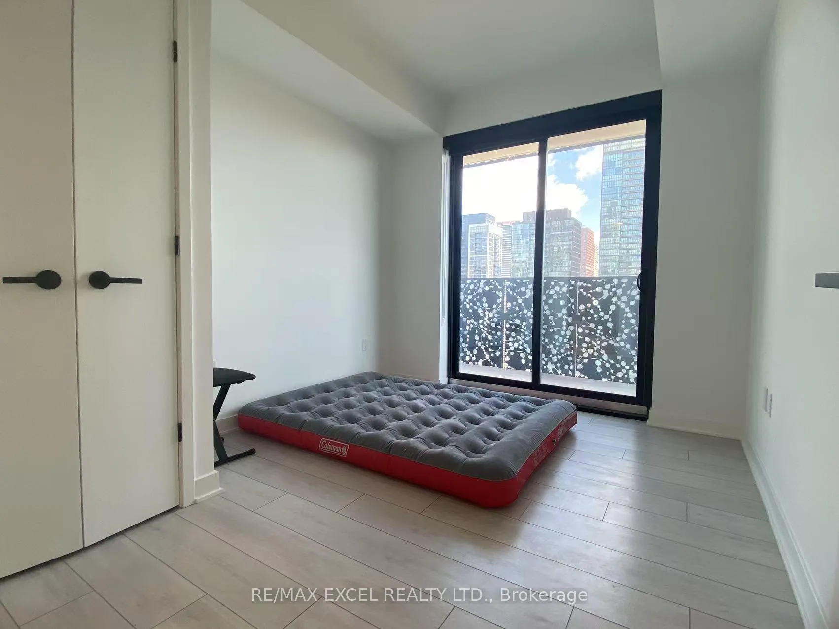 Photo 5 of Unit 2803, 55 Charles Street E, Toronto, Church-Yonge Corridor — HOMEH