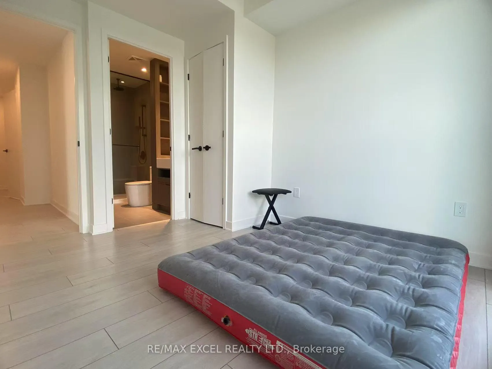 Photo 7 of Unit 2803, 55 Charles Street E, Toronto, Church-Yonge Corridor — HOMEH