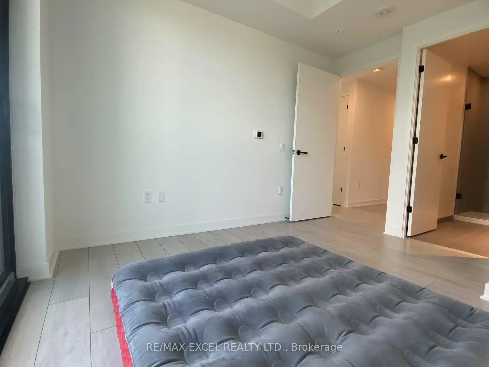 Photo 9 of Unit 2803, 55 Charles Street E, Toronto, Church-Yonge Corridor — HOMEH