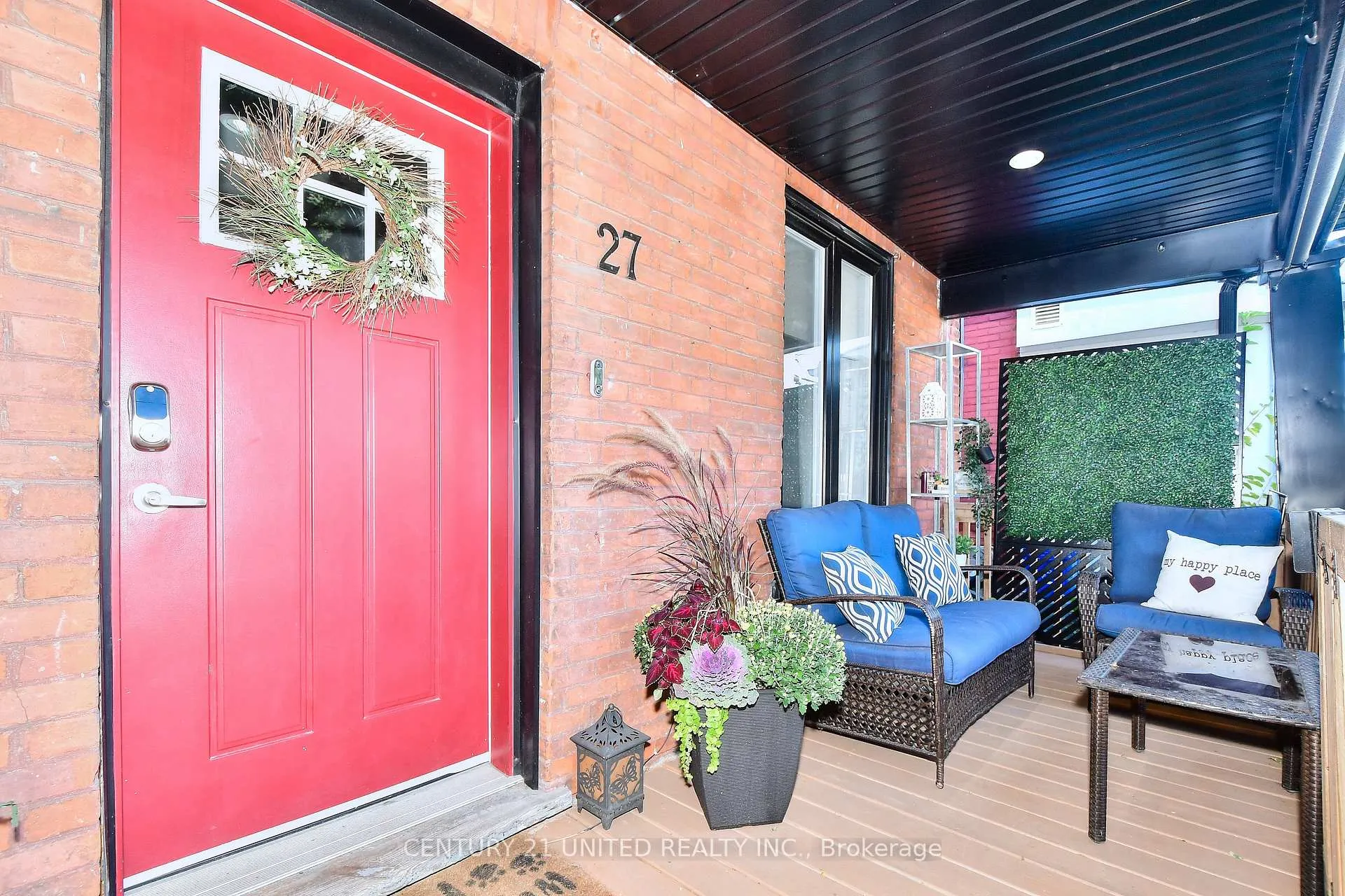 Photo 2 of 27 Park Street N, Peterborough, Town Ward 3 — HOMEH