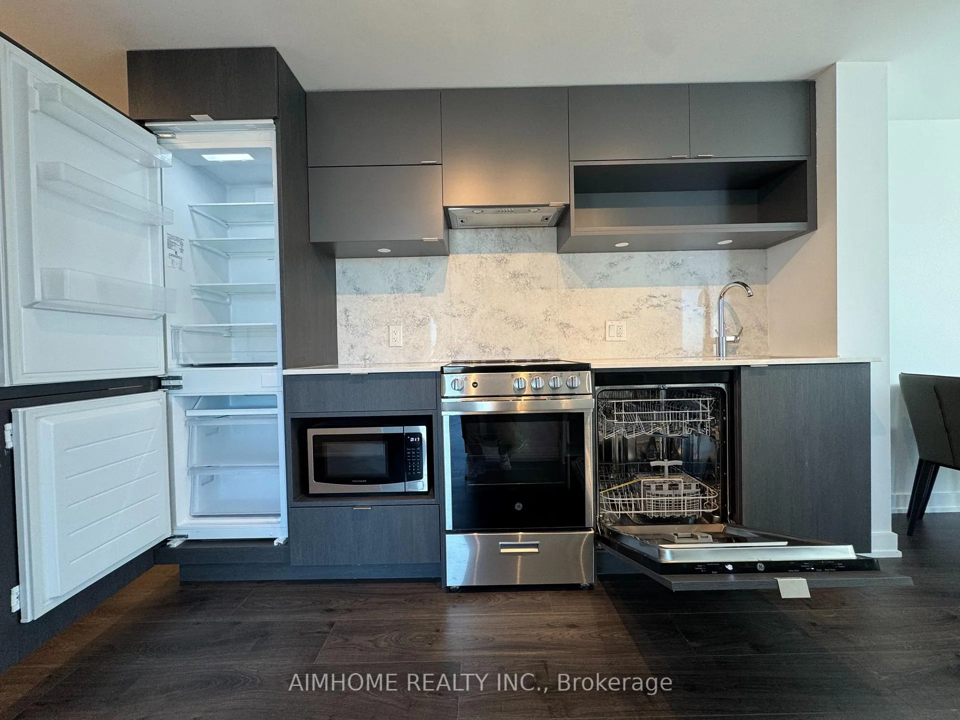 Photo 12 of Unit 3103, 100 Queen Street E, Toronto, Church-Yonge Corridor — HOMEH