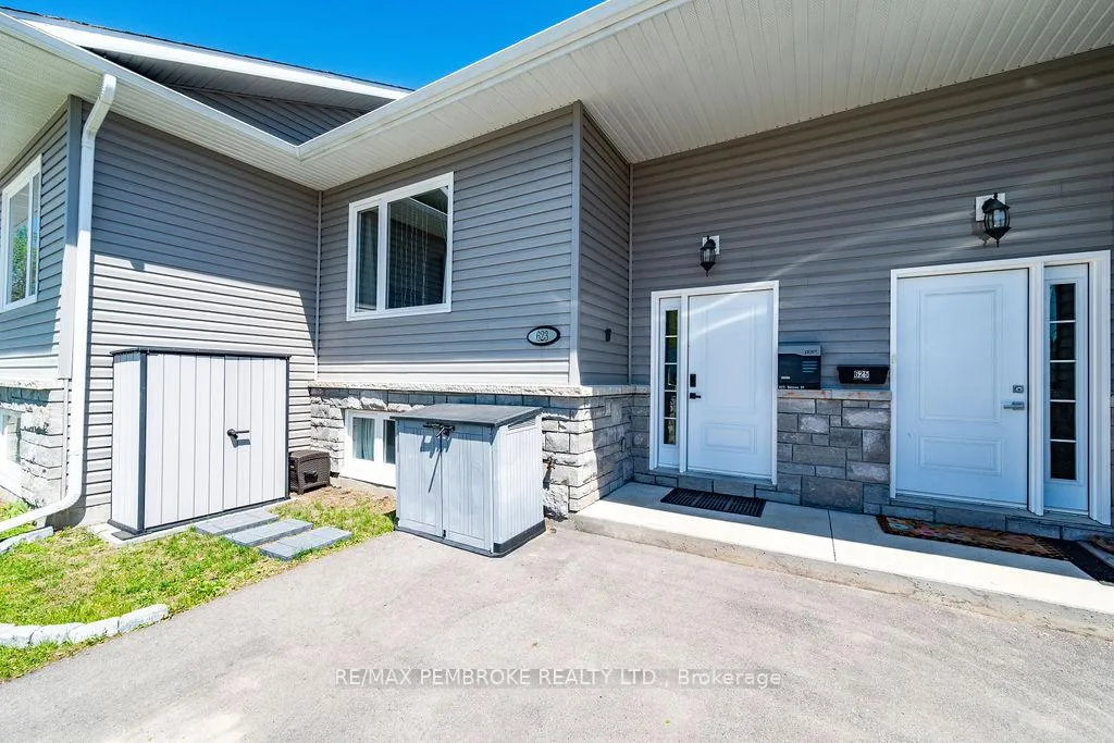 Photo 1 of 623 Nelson Street, Pembroke — HOMEH