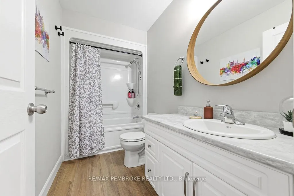 Photo 7 of 623 Nelson Street, Pembroke — HOMEH
