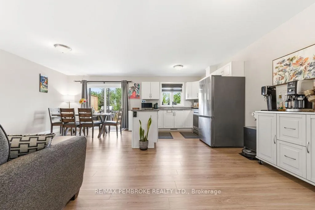 Photo 12 of 623 Nelson Street, Pembroke — HOMEH