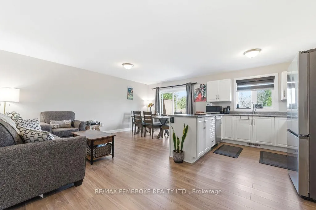 Photo 21 of 623 Nelson Street, Pembroke — HOMEH