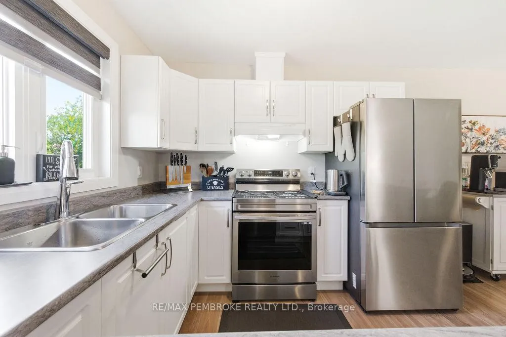 Photo 23 of 623 Nelson Street, Pembroke — HOMEH