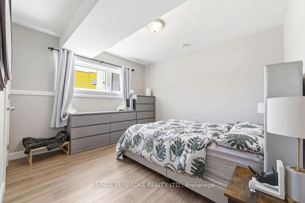 Photo 32 of 623 Nelson Street, Pembroke — HOMEH