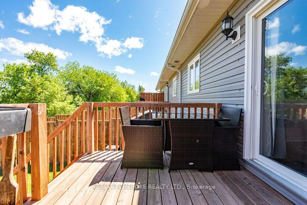 Photo 34 of 623 Nelson Street, Pembroke — HOMEH