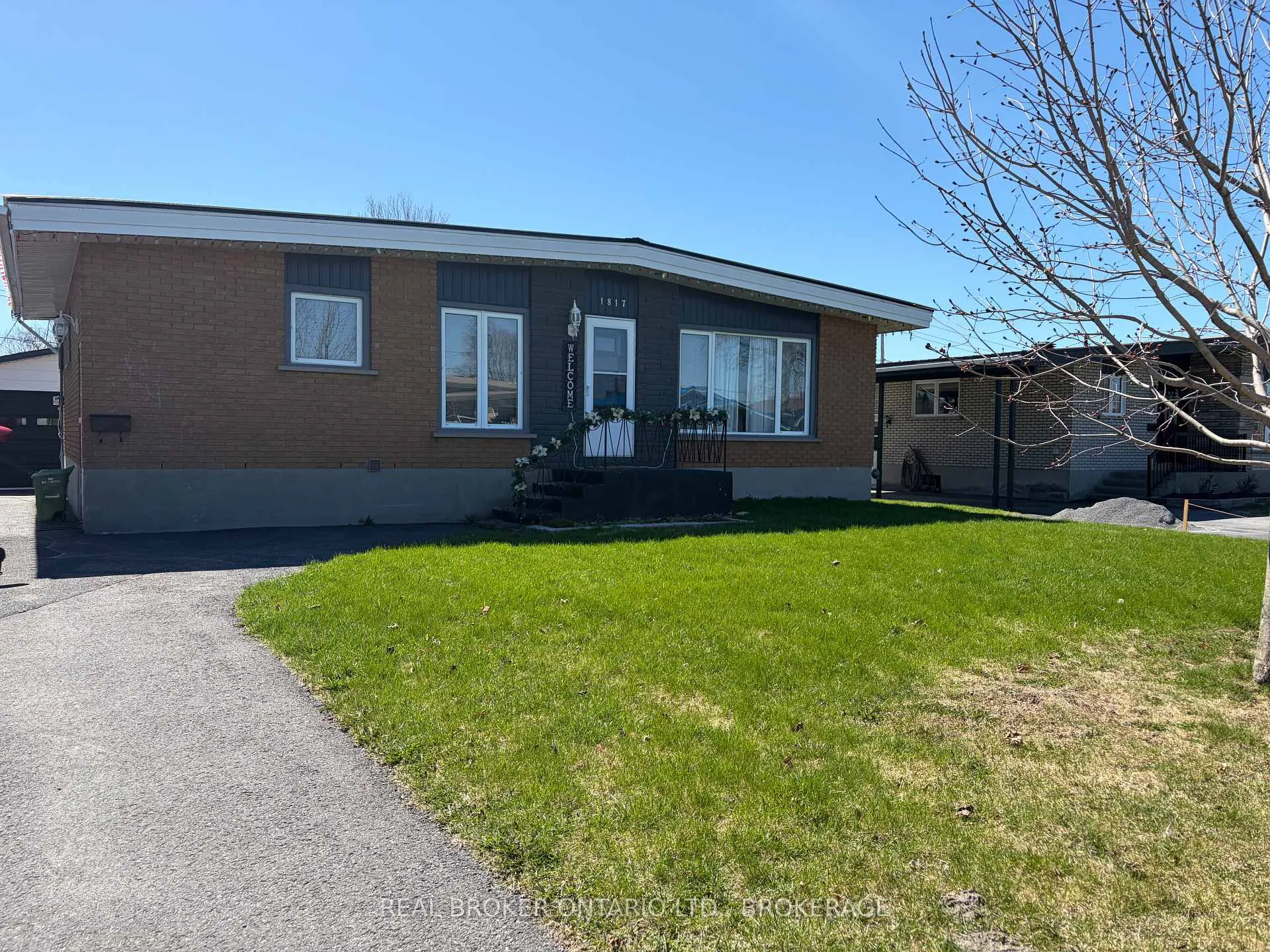 Photo 1 of 1817 Shearer Avenue, Cornwall — HOMEH