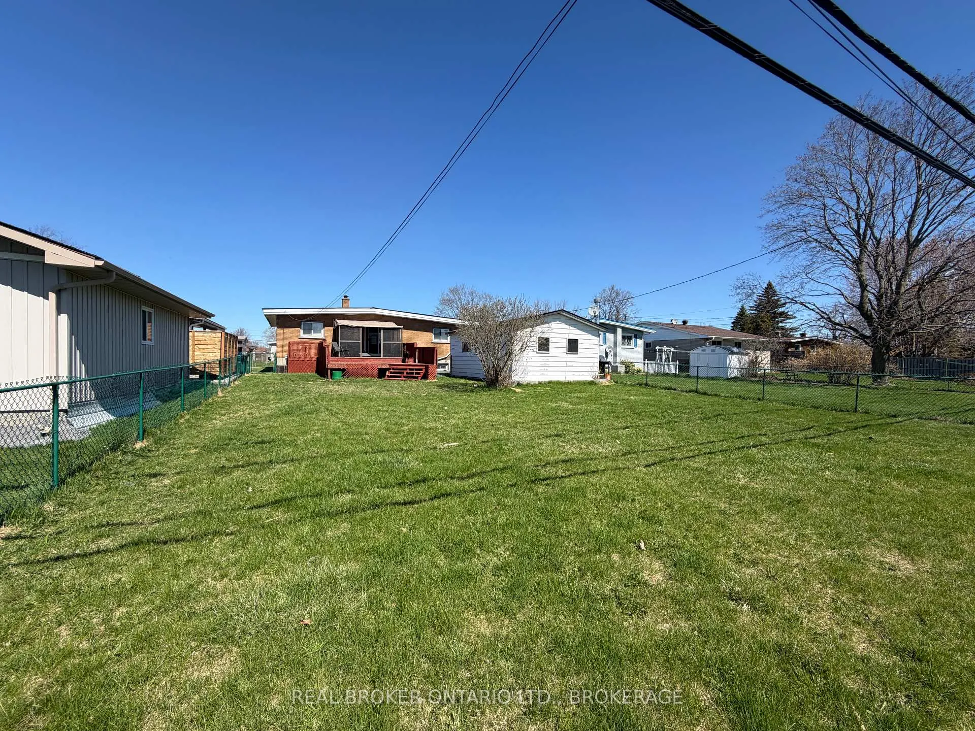 Photo 2 of 1817 Shearer Avenue, Cornwall — HOMEH