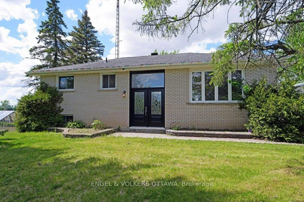 Photo 1 of 14961 County Rd 43, North Stormont, Finch — HOMEH