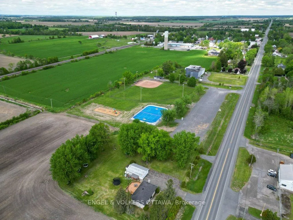 Photo 22 of 14961 County Rd 43, North Stormont, Finch — HOMEH