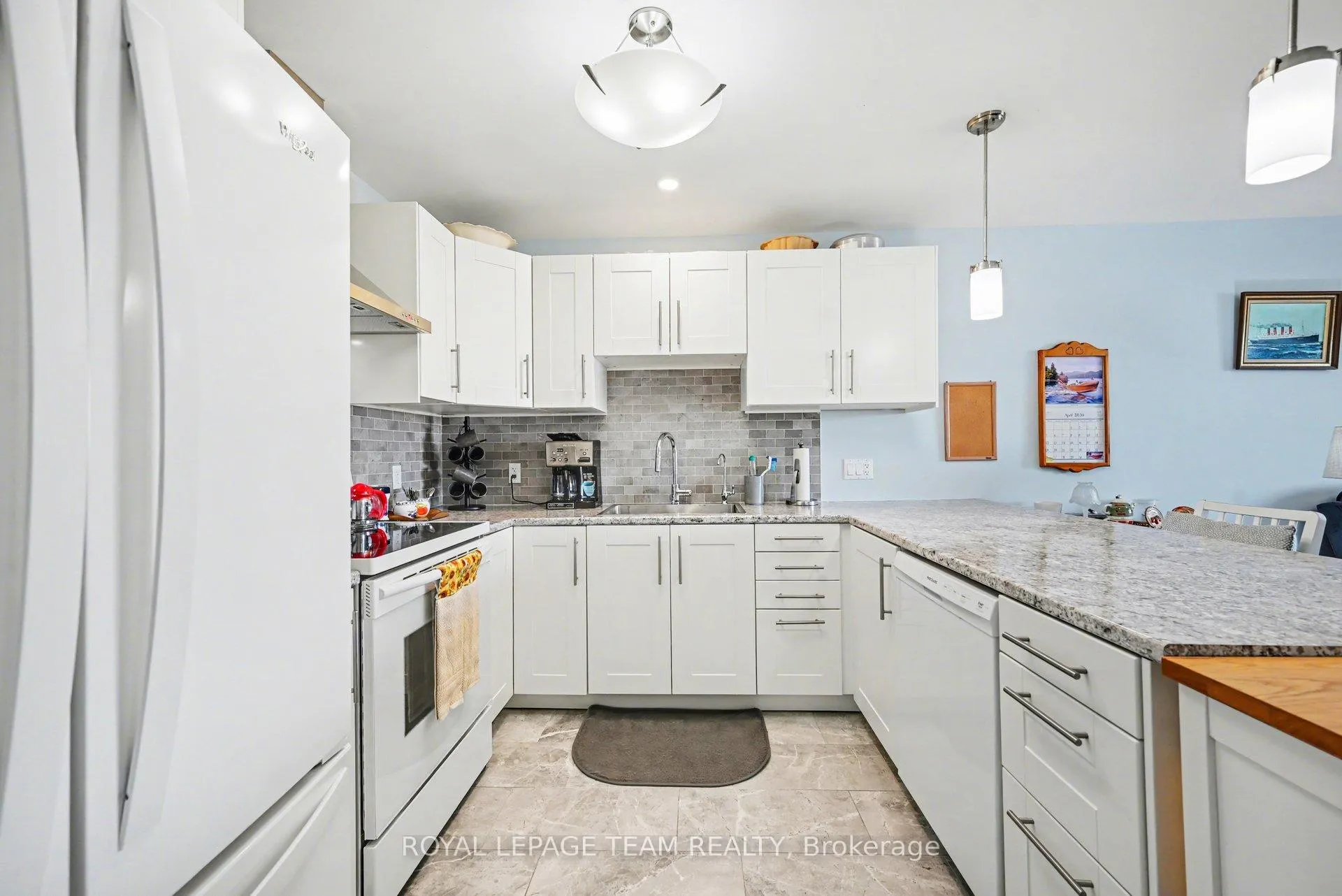 Photo 6 of 442 Arora Crescent, North Dundas, Winchester — HOMEH