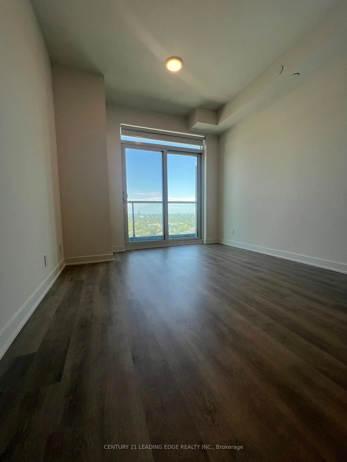 Photo 12 of Unit B-1809, 50 Upper Mall Way, Vaughan, Brownridge — HOMEH