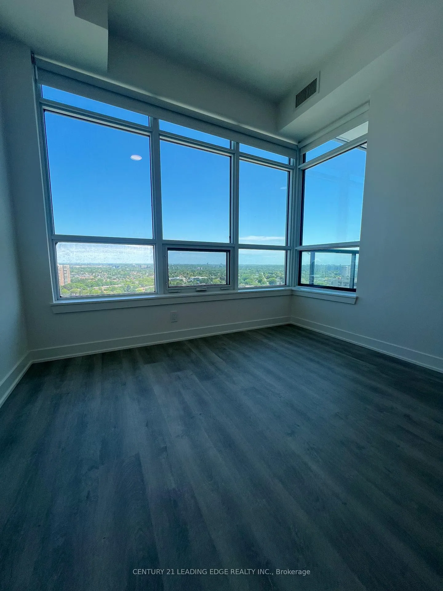 Photo 14 of Unit B-1809, 50 Upper Mall Way, Vaughan, Brownridge — HOMEH