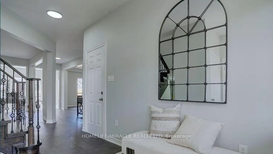 Photo 3 of Unit Upper, 95 William Fair Drive, Clarington, Bowmanville — HOMEH