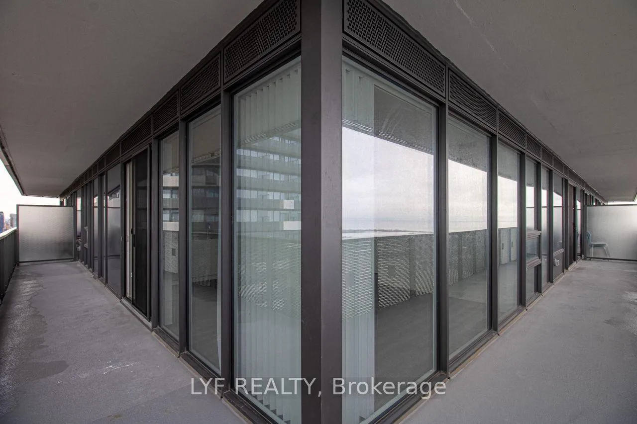 Photo 37 of Unit 6109, 138 Downes Street, Toronto, Waterfront Communities — HOMEH