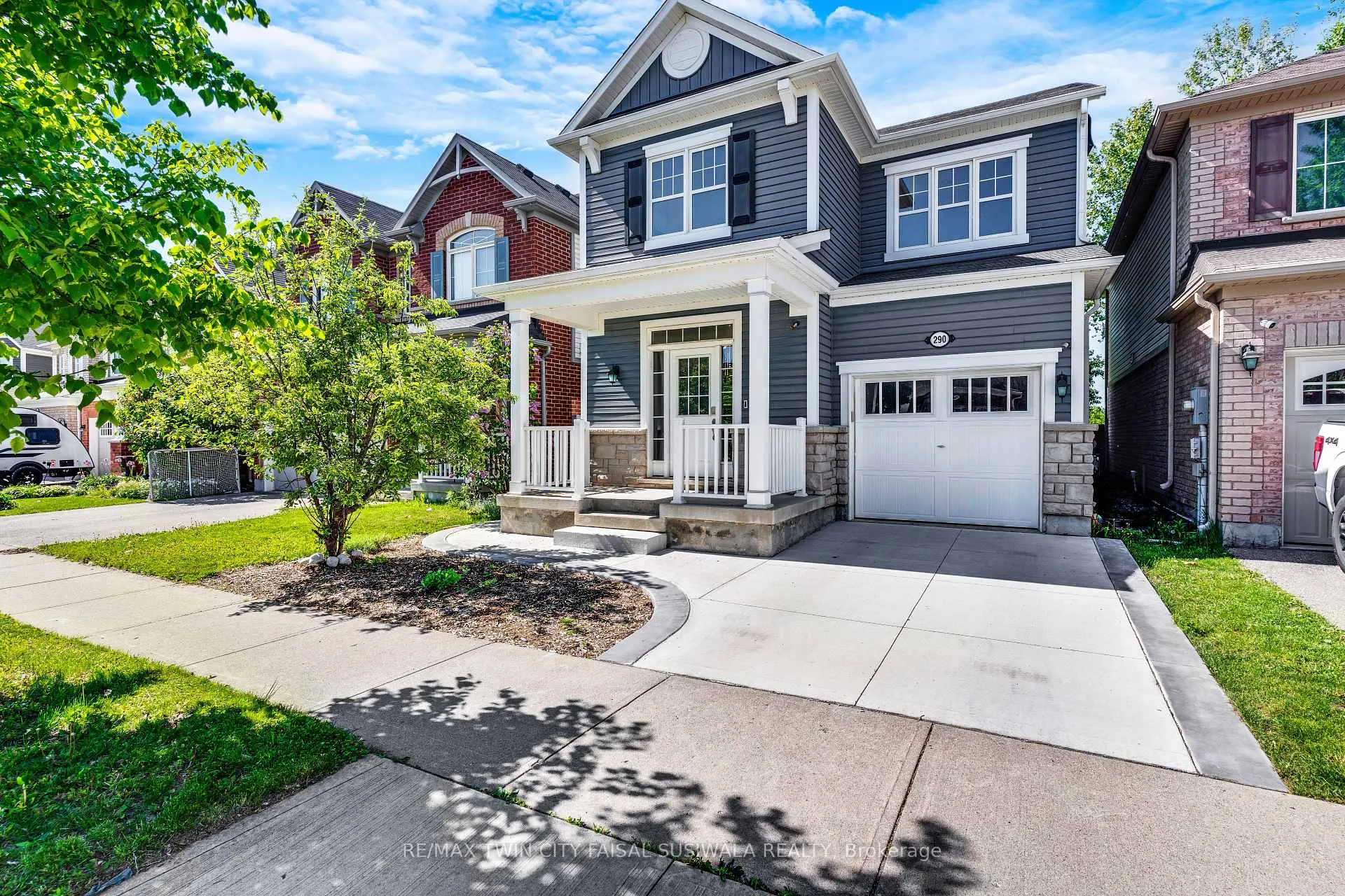 Photo 1 of 290 Apple Hill Crescent, Kitchener, Trussler — HOMEH