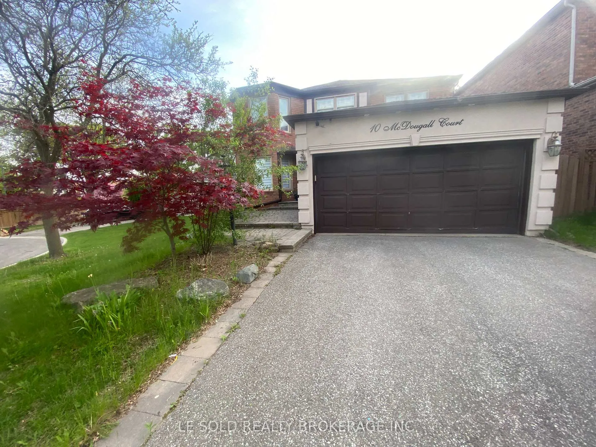 Photo 2 of 10 Mcdougall Court, Vaughan, Uplands — HOMEH
