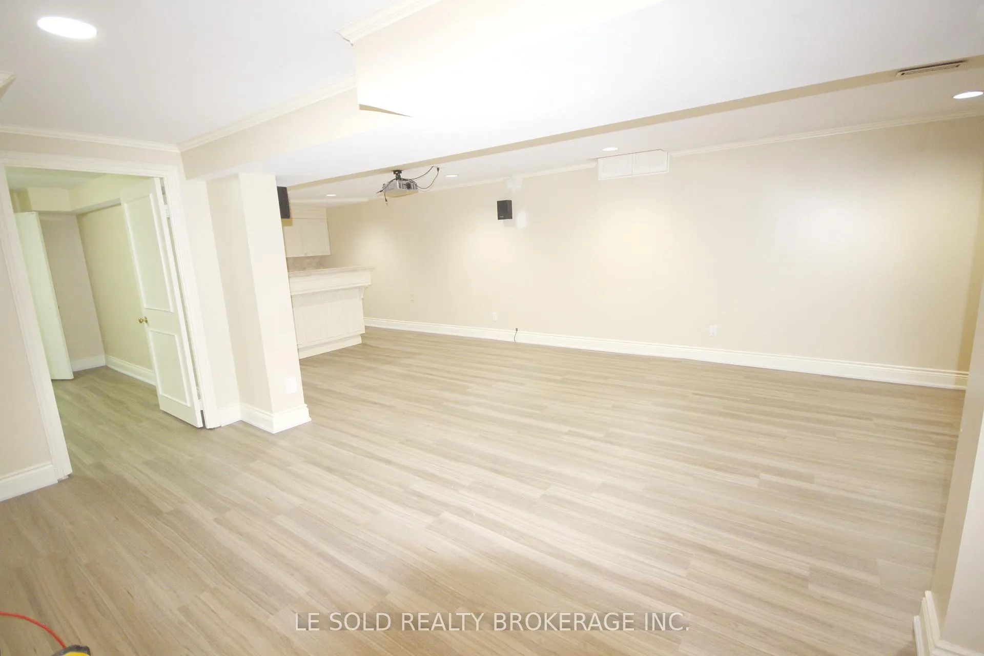 Photo 24 of 10 Mcdougall Court, Vaughan, Uplands — HOMEH
