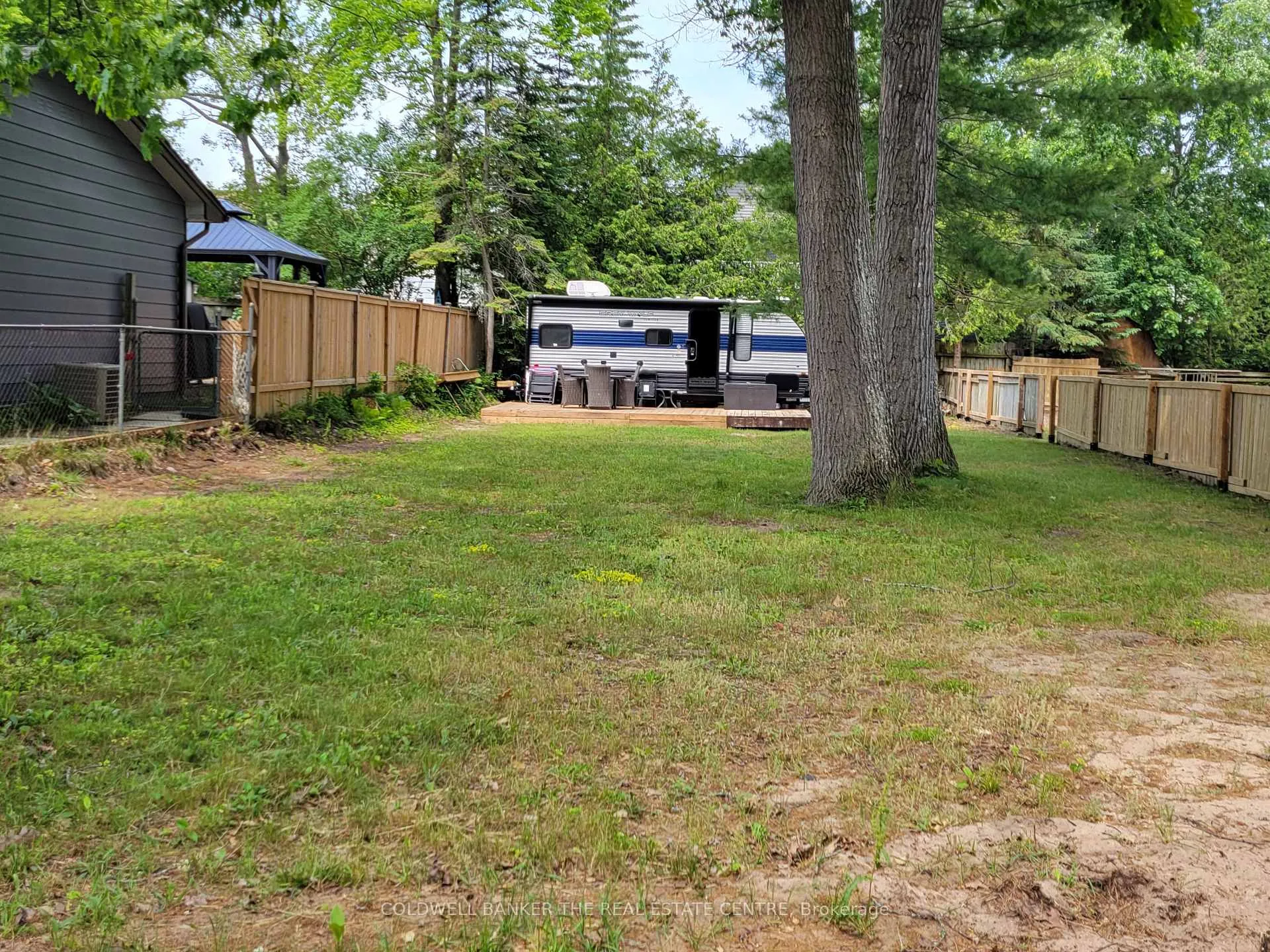 Photo 2 of Unit PART 2, 16 73rd Street, Wasaga Beach — HOMEH