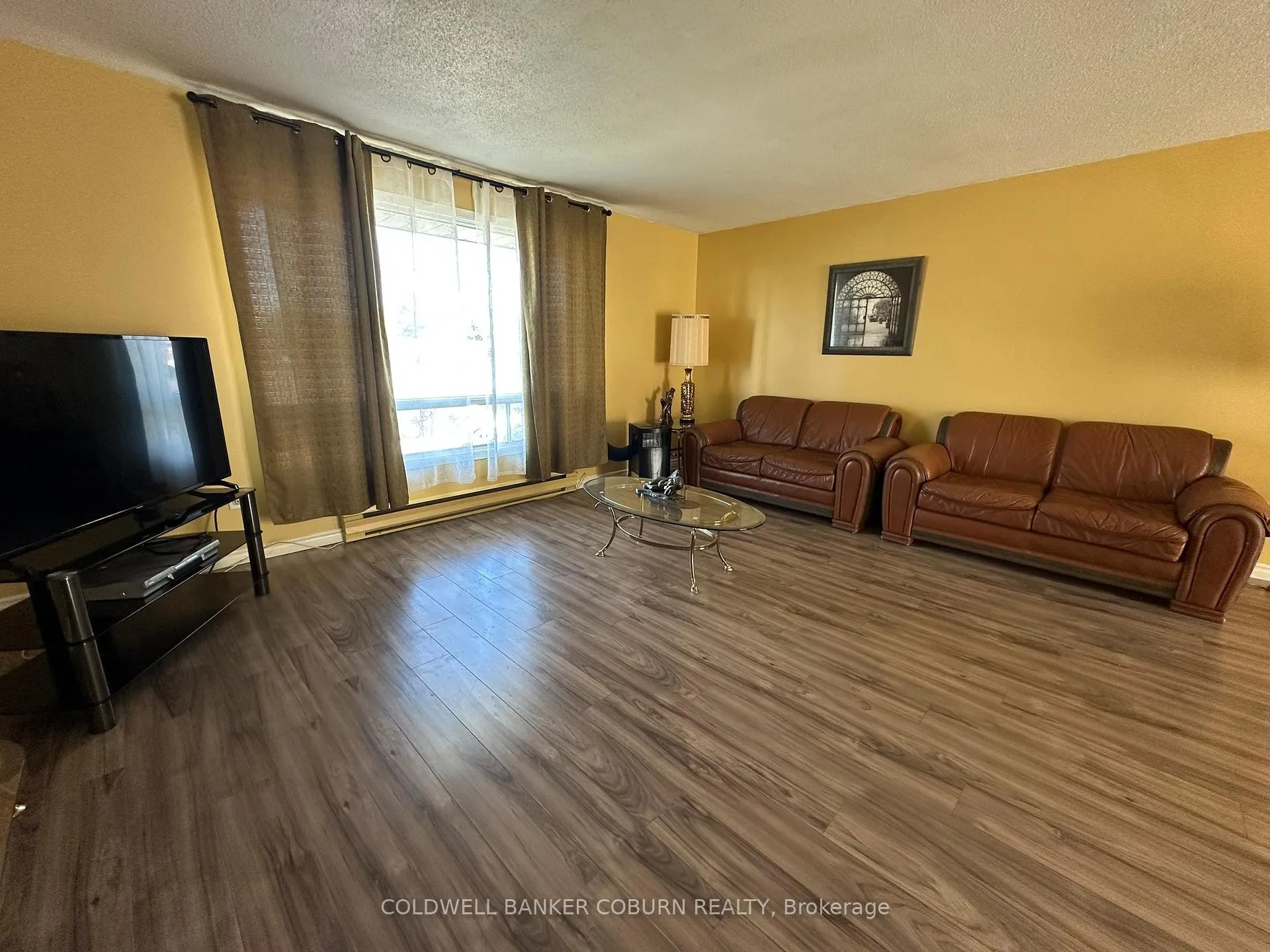 Photo 5 of 4016 Dishaw Street, Edwardsburgh/Cardinal, Town of Cardinal — HOMEH