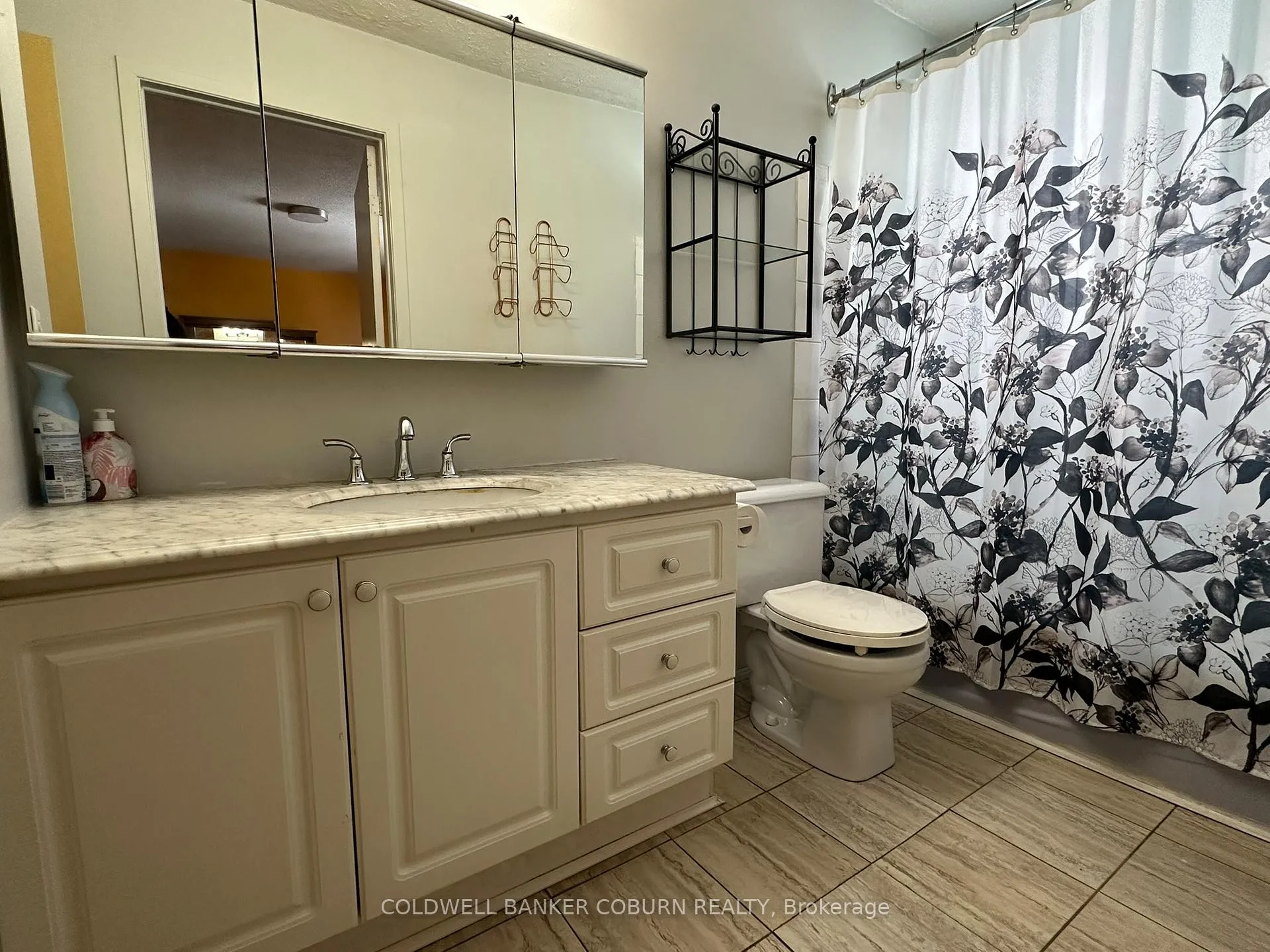 Photo 9 of 4016 Dishaw Street, Edwardsburgh/Cardinal, Town of Cardinal — HOMEH
