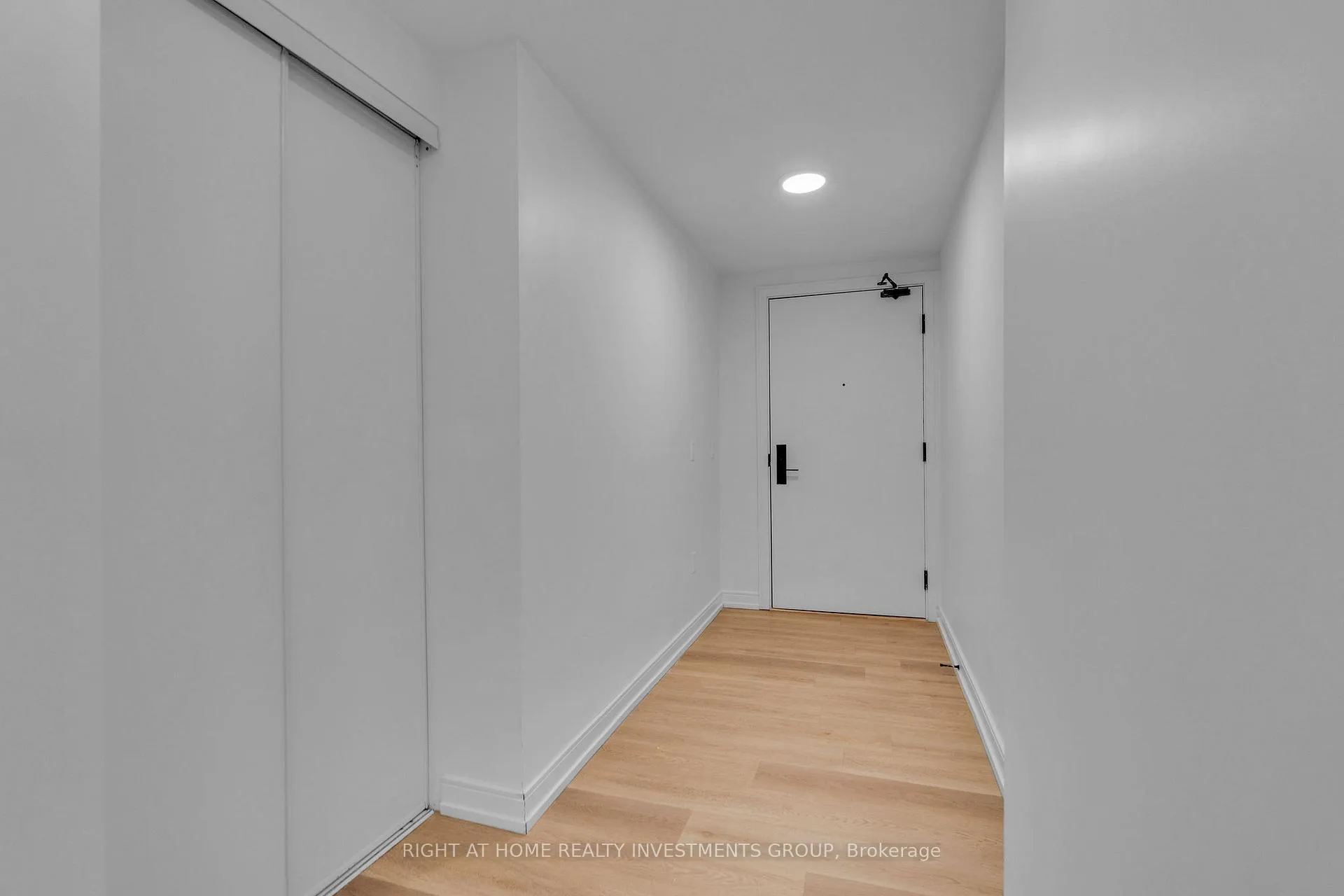 Photo 6 of Unit 327, 1 Jarvis Street, Hamilton, Beasley — HOMEH
