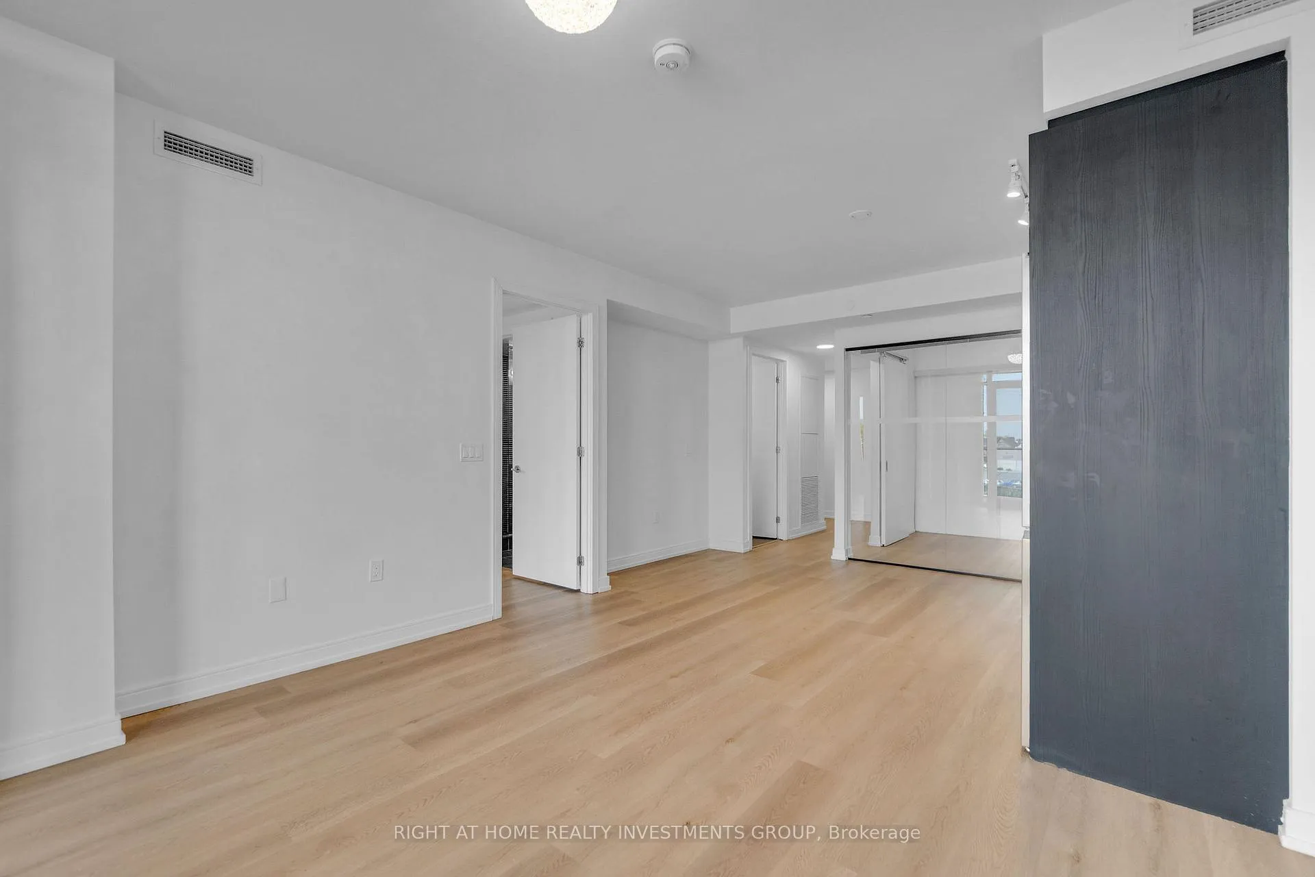 Photo 12 of Unit 327, 1 Jarvis Street, Hamilton, Beasley — HOMEH
