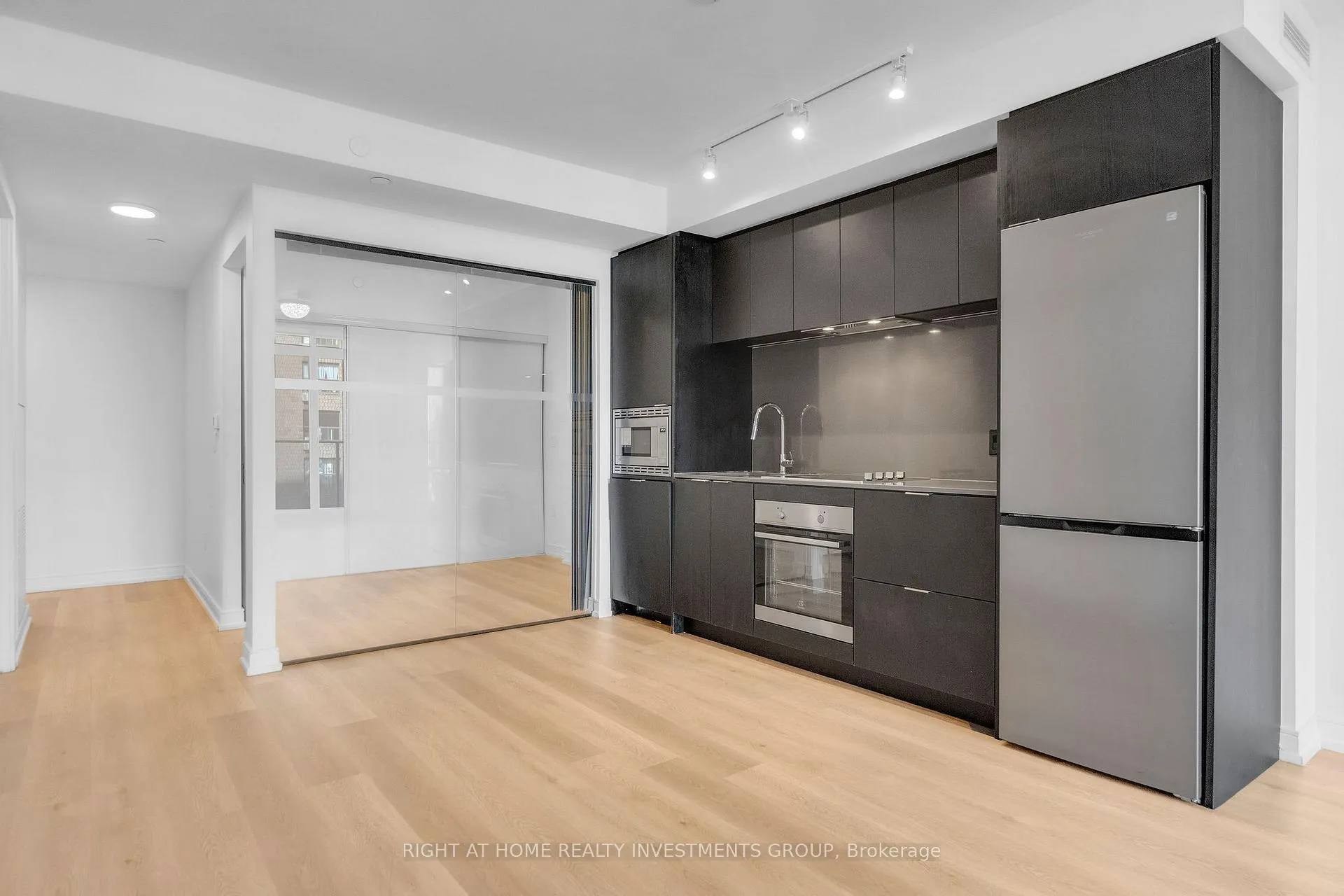 Photo 13 of Unit 327, 1 Jarvis Street, Hamilton, Beasley — HOMEH