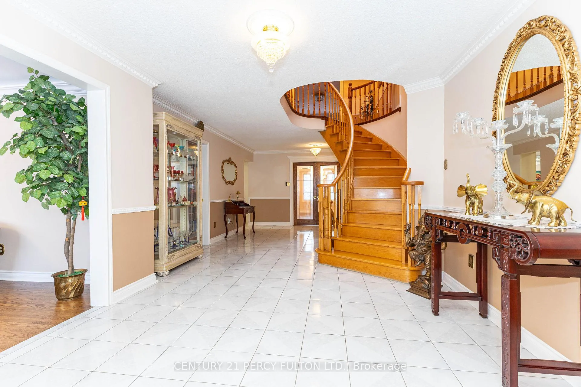 Photo 2 of 23 Leah Crescent, Ajax, Central West — HOMEH