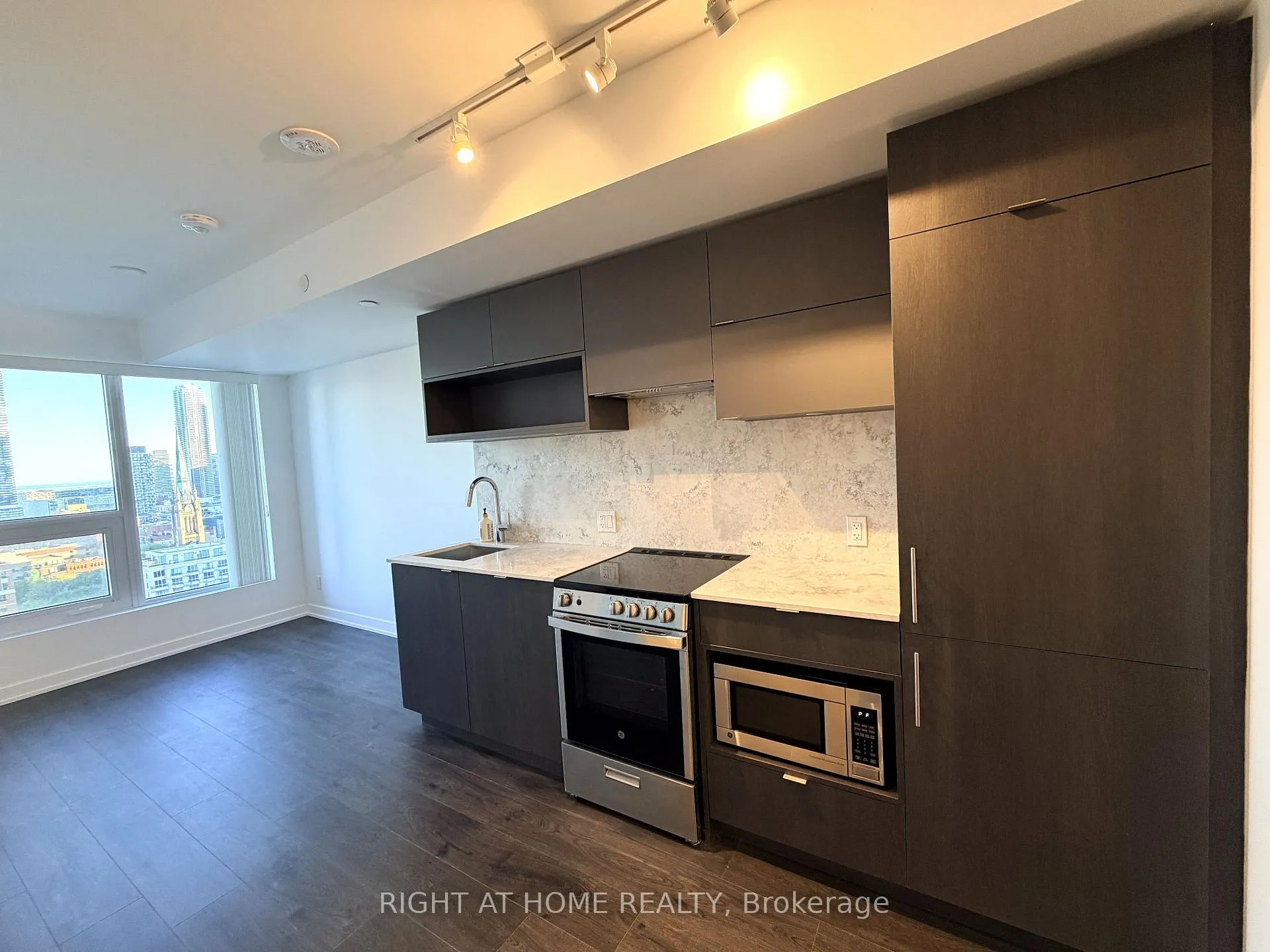 Photo 5 of Unit 2307, 100 Queen Street E, Toronto, Church-Yonge Corridor — HOMEH