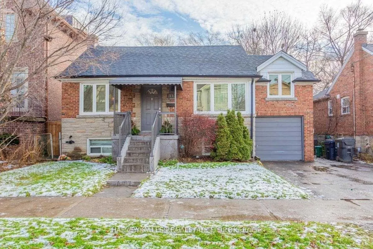 Photo 2 of Unit Main, 157 Viewmount Avenue, Toronto, Englemount-Lawrence — HOMEH