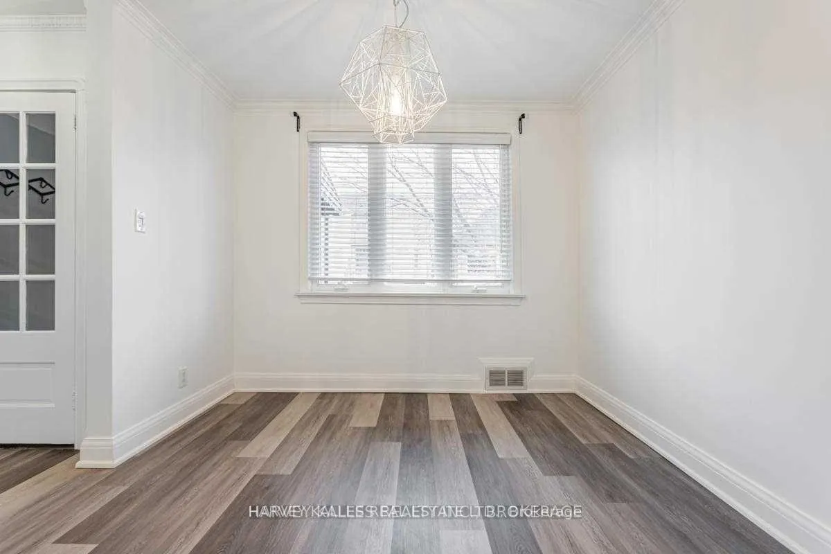 Photo 9 of Unit Main, 157 Viewmount Avenue, Toronto, Englemount-Lawrence — HOMEH