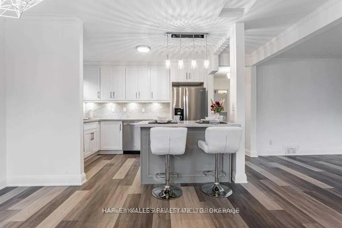 Photo 11 of Unit Main, 157 Viewmount Avenue, Toronto, Englemount-Lawrence — HOMEH