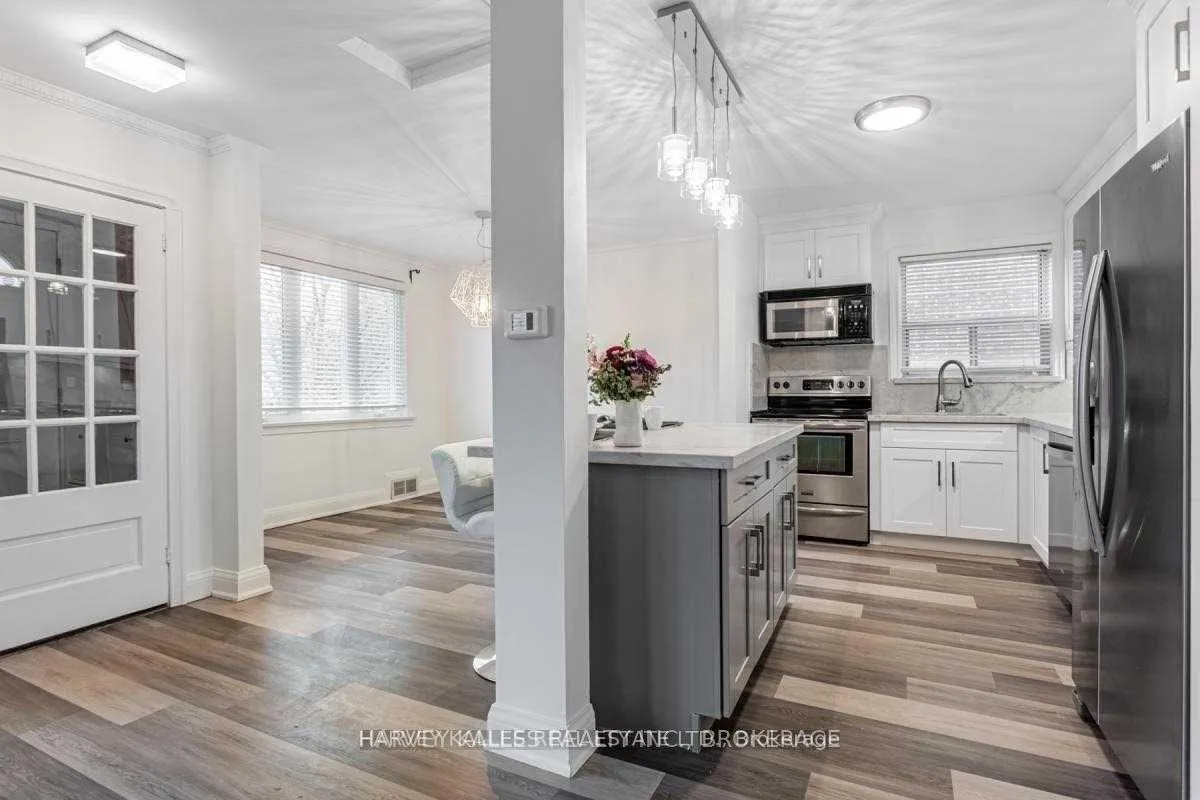 Photo 13 of Unit Main, 157 Viewmount Avenue, Toronto, Englemount-Lawrence — HOMEH