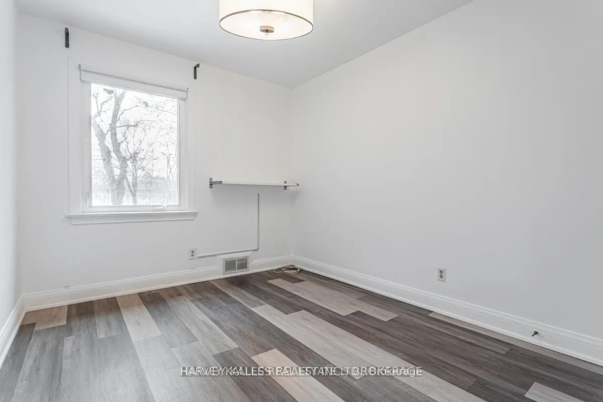 Photo 21 of Unit Main, 157 Viewmount Avenue, Toronto, Englemount-Lawrence — HOMEH
