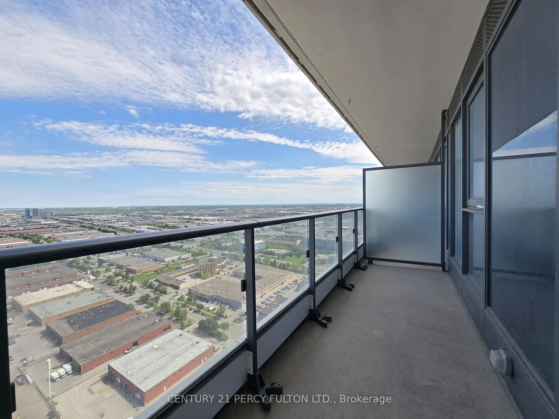 Photo 1 of Unit 4111, 898 Portage Parkway, Vaughan, Vaughan Corporate Centre — HOMEH