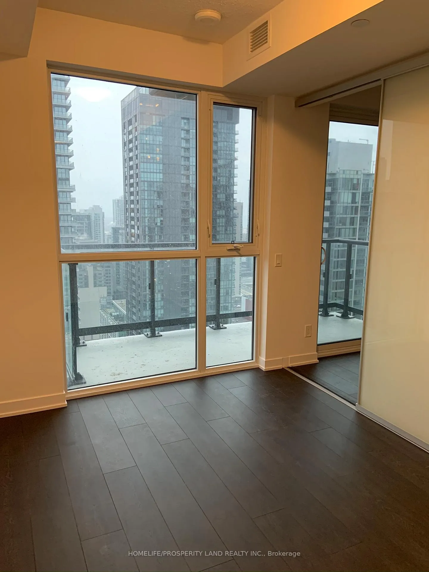 Photo 4 of Unit 3301, 87 Peter Street, Toronto, Waterfront Communities — HOMEH