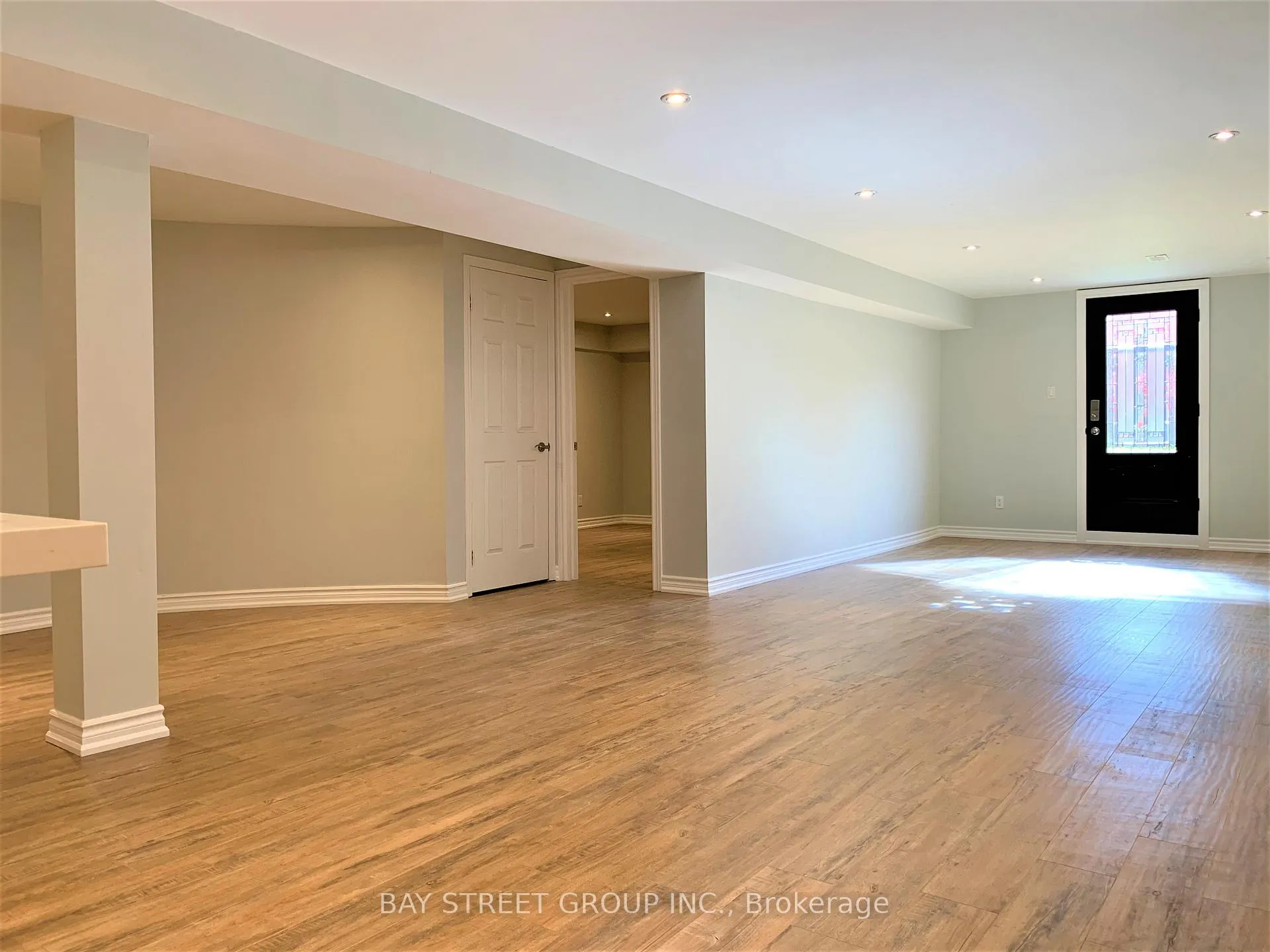 Photo 2 of Unit Bsmt, 64 Mary Elizabeth Crescent, Markham, Buttonville — HOMEH