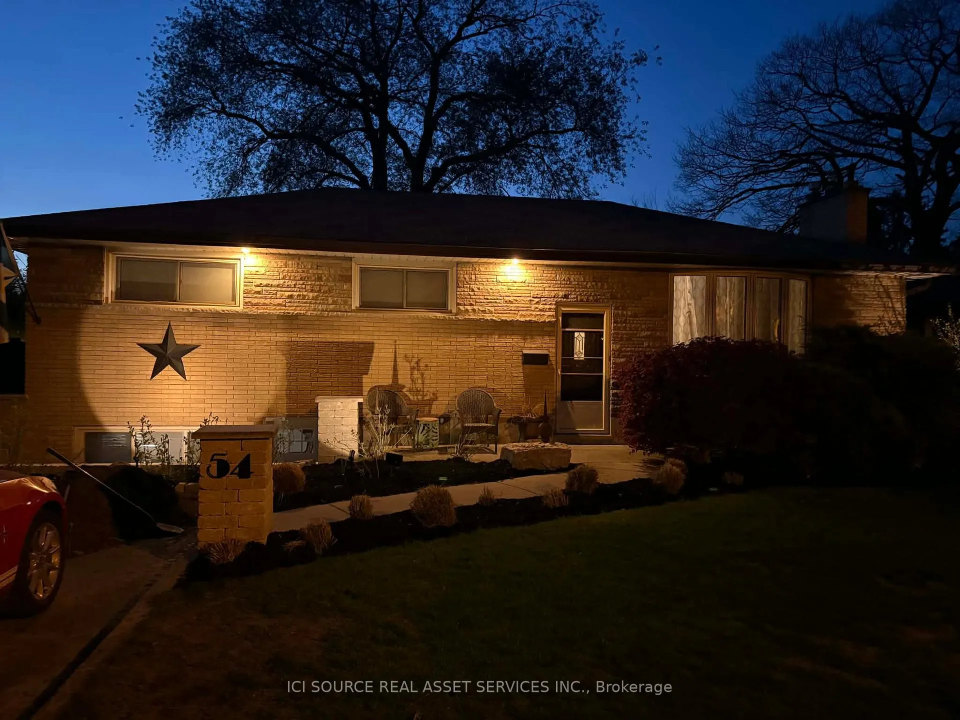 Photo 6 of 54 Rockwyn Crescent, London, East O — HOMEH