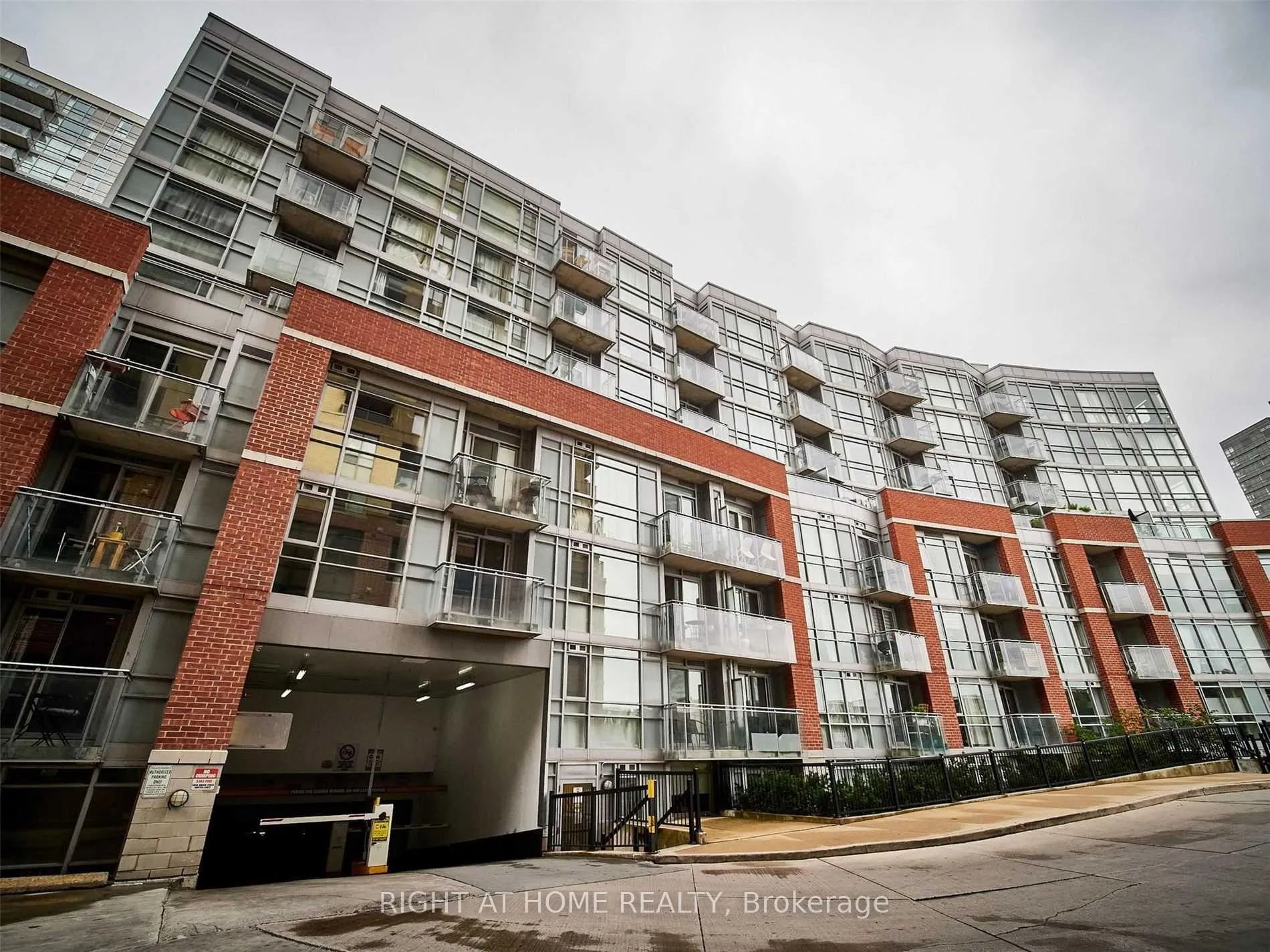 Front of Unit 201, 170 Sudbury Street