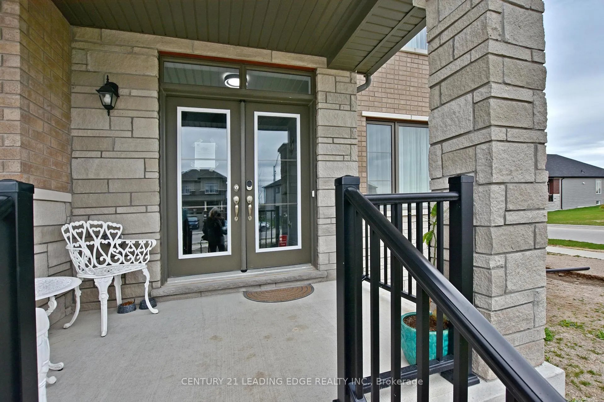 Photo 4 of 36 Union Boulevard, Wasaga Beach — HOMEH