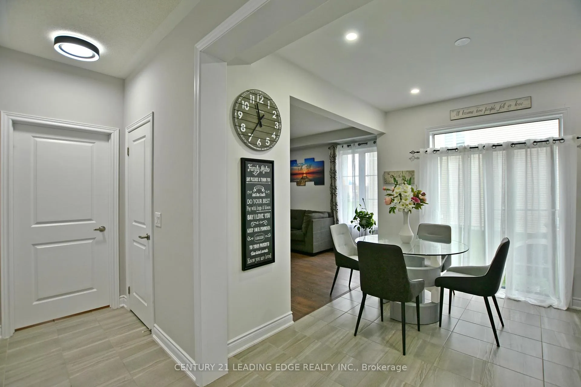 Photo 26 of 36 Union Boulevard, Wasaga Beach — HOMEH